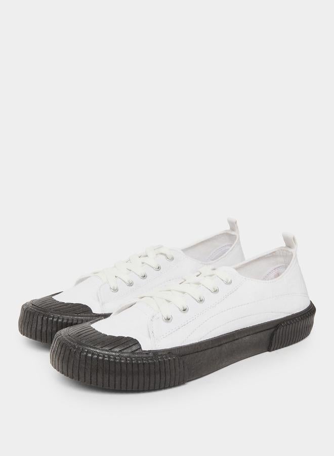 Styli Men Canvas Contrast Sole Sneakers - Image 2